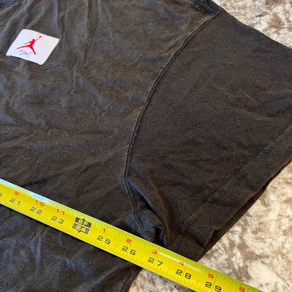 XL Nike Air Jordan Essentials Women's Short-Sleeve Boxy Loose Fit T-Shirt Top - Picture 2 of 8